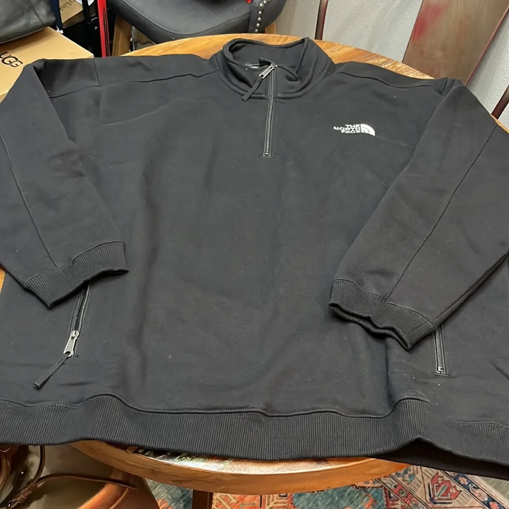North Face Men’s Heavyweight 1/4 Zip-NWT